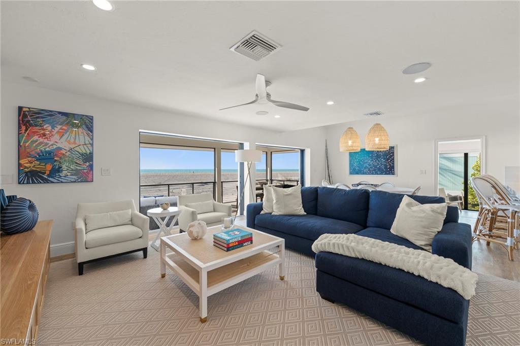 19 Beach Homes photo 17