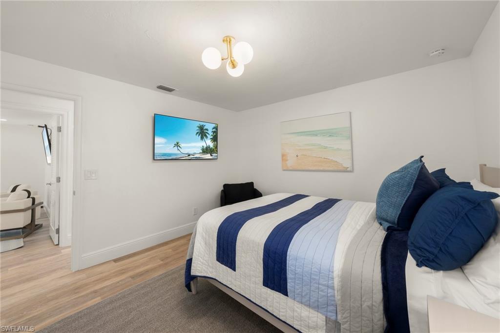 19 Beach Homes photo 32