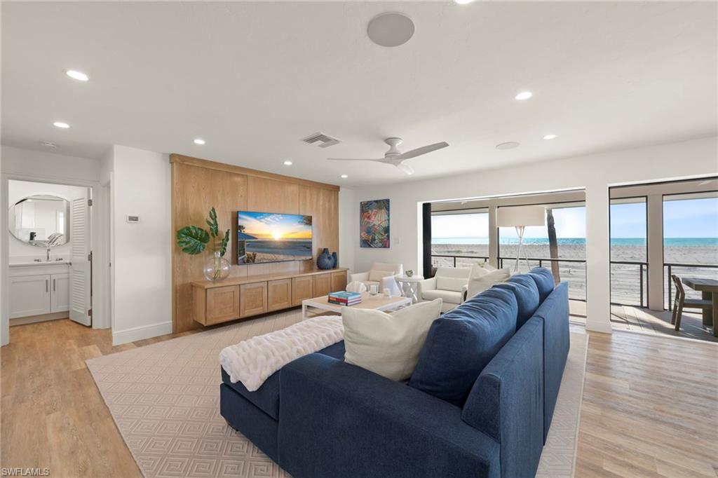 19 Beach Homes