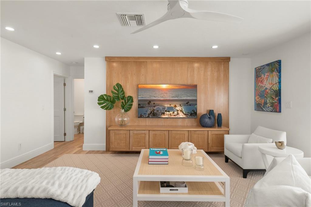 19 Beach Homes photo 20