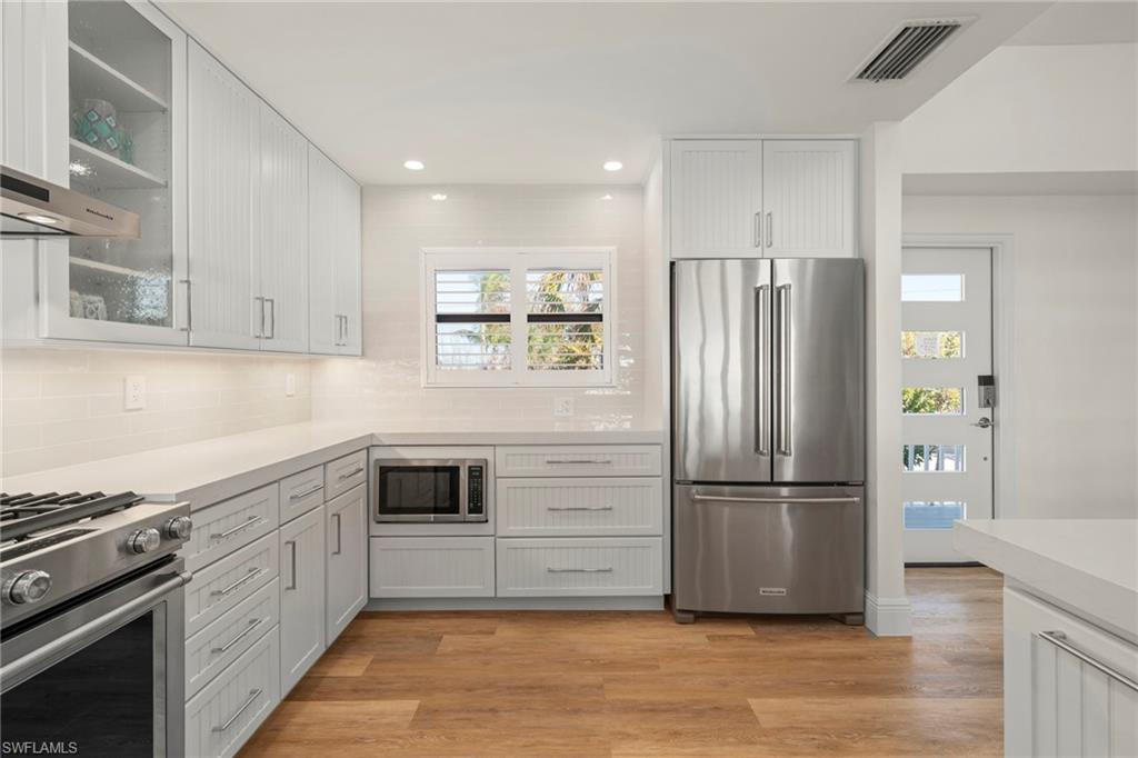 19 Beach Homes photo 9