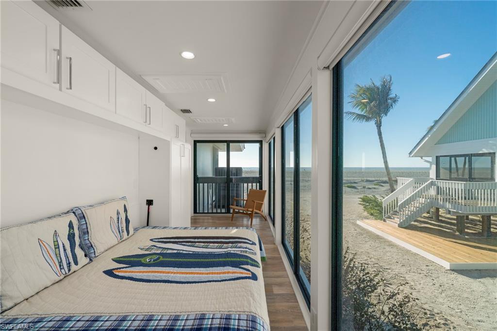 19 Beach Homes photo 34