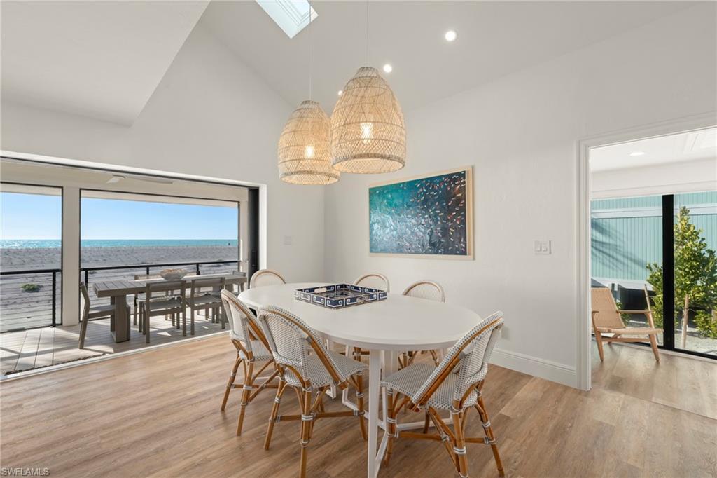 19 Beach Homes photo 15
