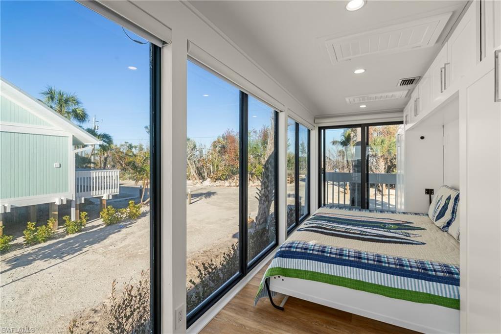 19 Beach Homes photo 35