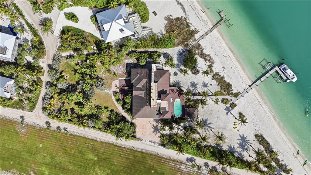 A boater’s dream with easy access to Pine Island Sound, dolphin-filled waters, Costa Cayo adventures, and the famed tarpon fishing grounds of Boca Grande Pass.