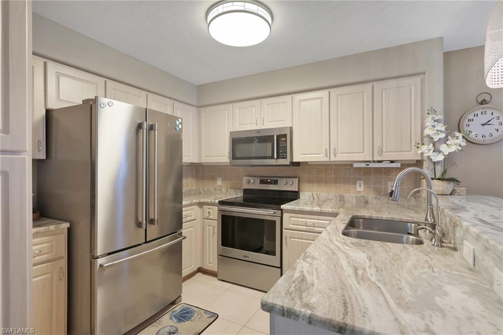 1018 SE 38th ST 101