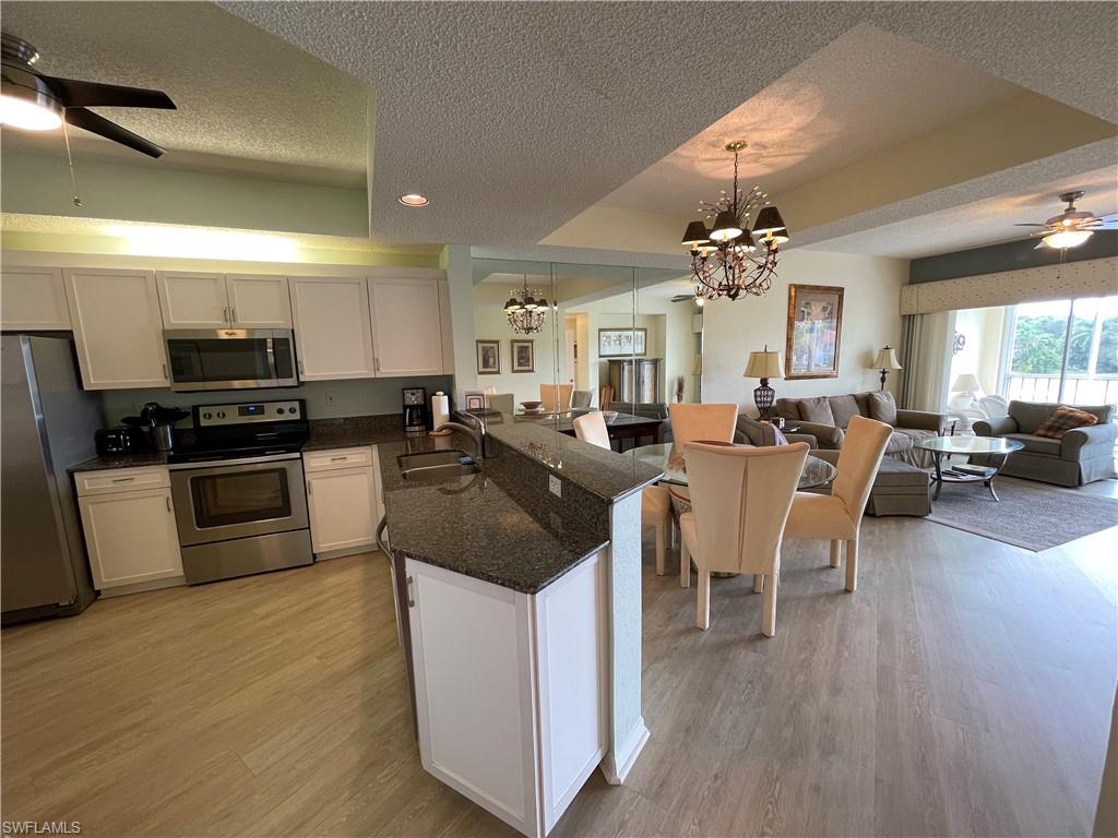 1070 Woodshire LN E204