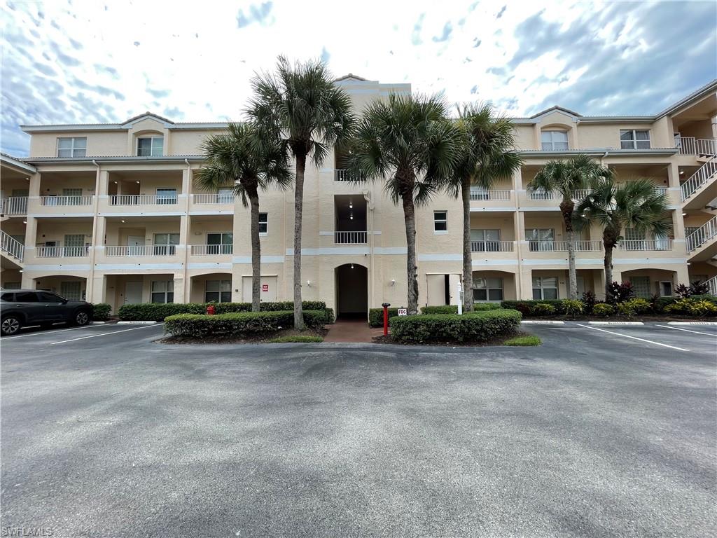 1070 Woodshire LN E204