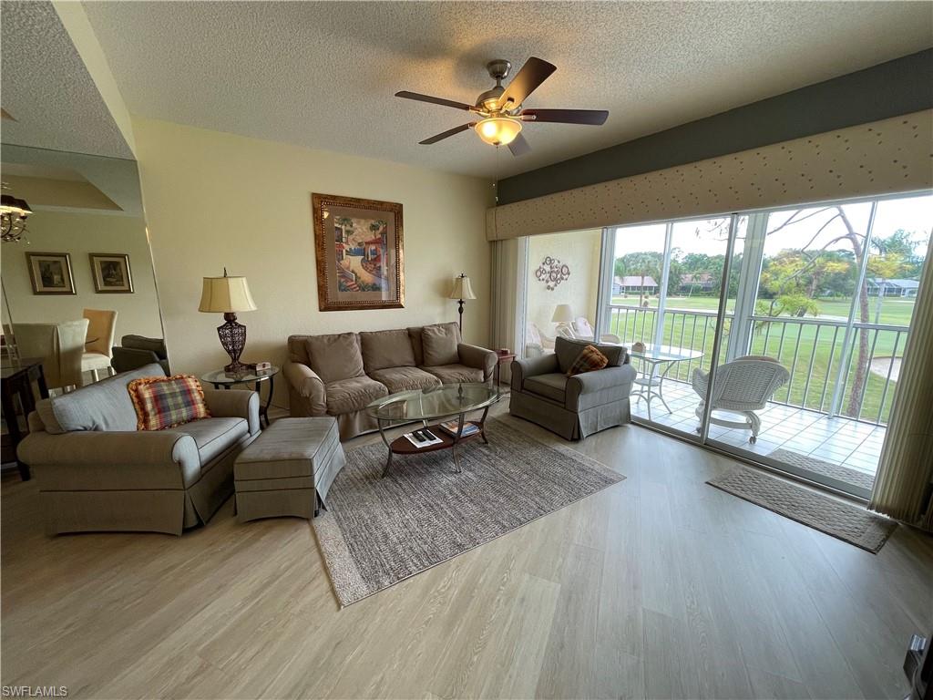 1070 Woodshire LN E204 photo 10