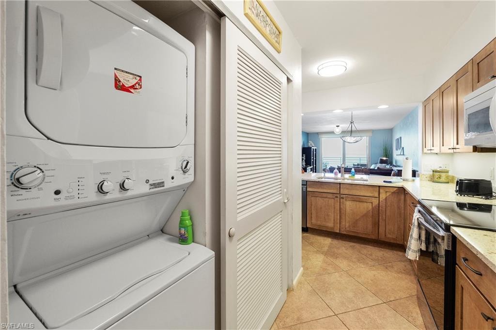 780 Collier BLVD 703 photo 12