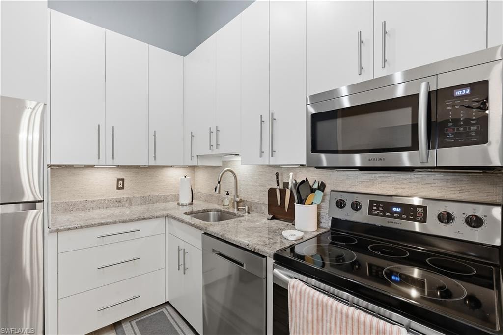 New Cabinets, Backsplash, Appliances, Granite Countertops