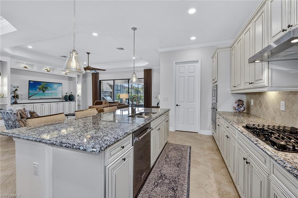 3001 Aviamar CIR photo 9
