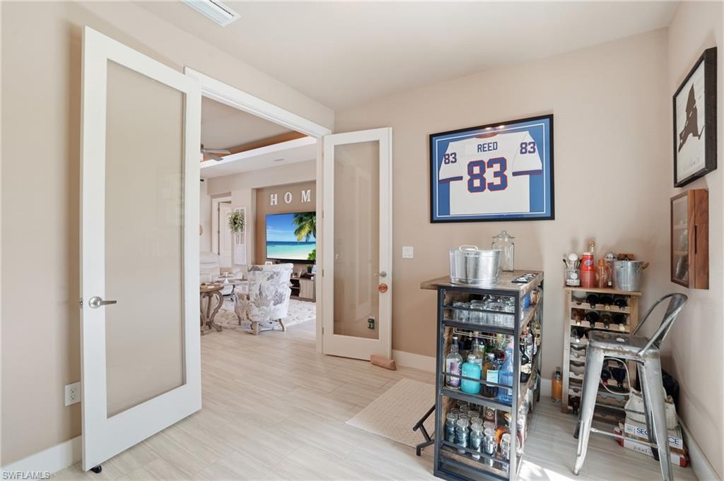 Flex room/den with double glass doors