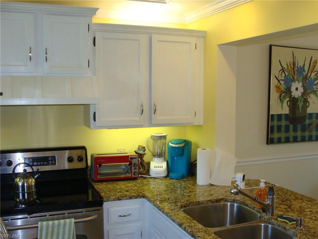 807 River Point DR 201D photo 6