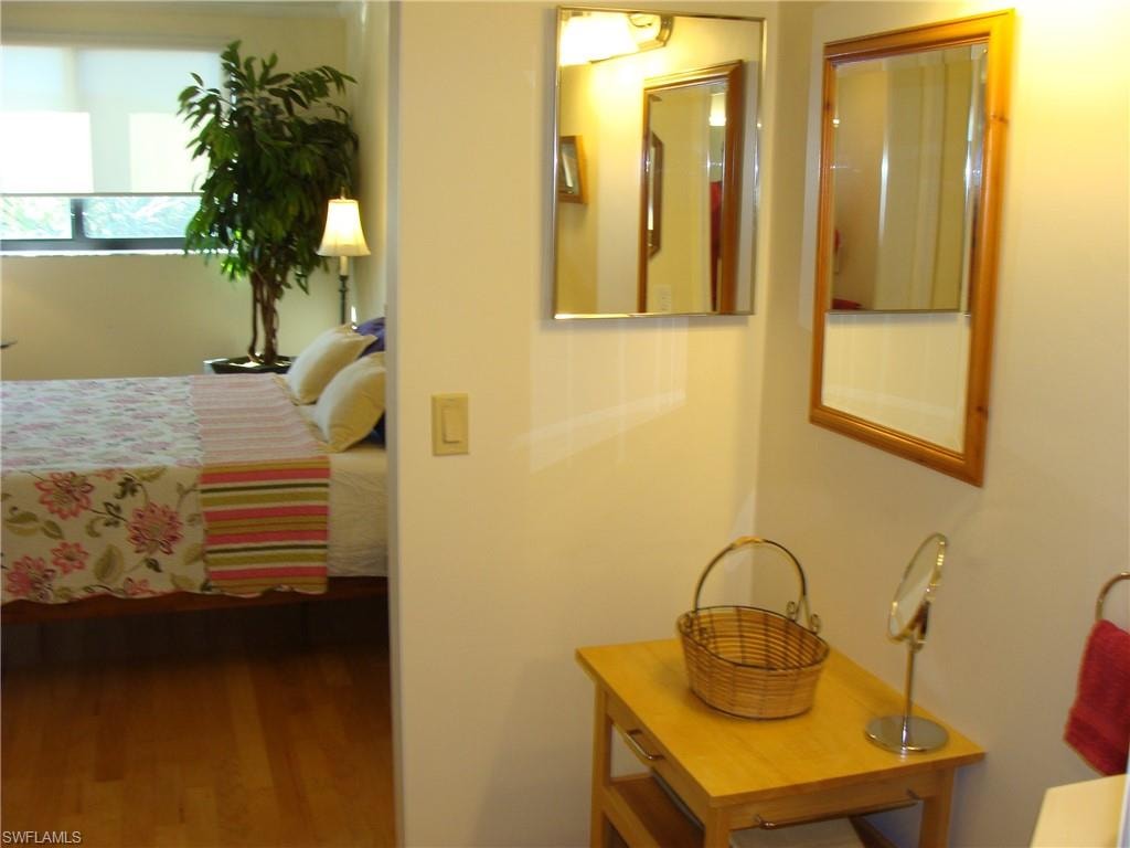 807 River Point DR 201D photo 16