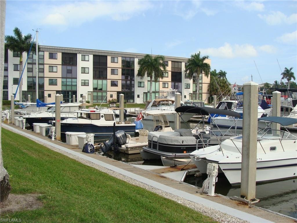 807 River Point DR 201D photo 26