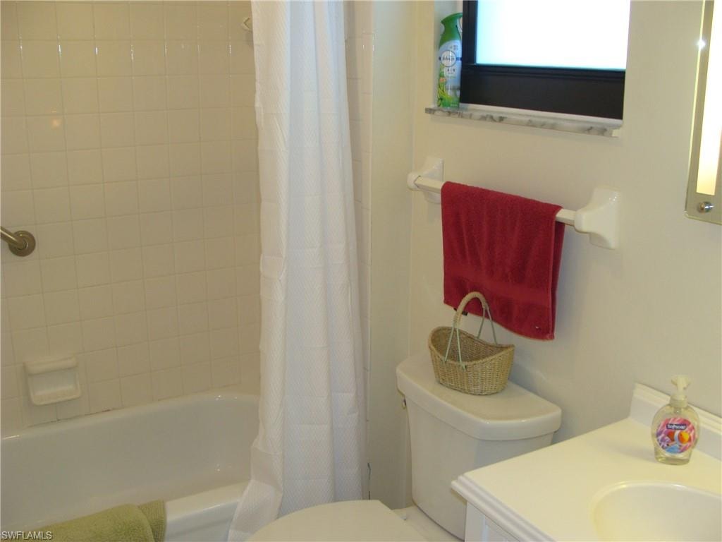 807 River Point DR 201D photo 20