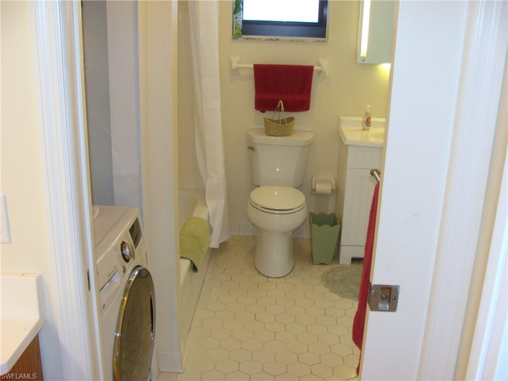 807 River Point DR 201D photo 19