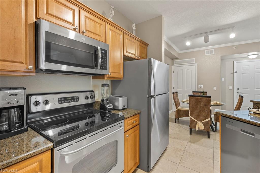 12955 Positano CIR 104 photo 10
