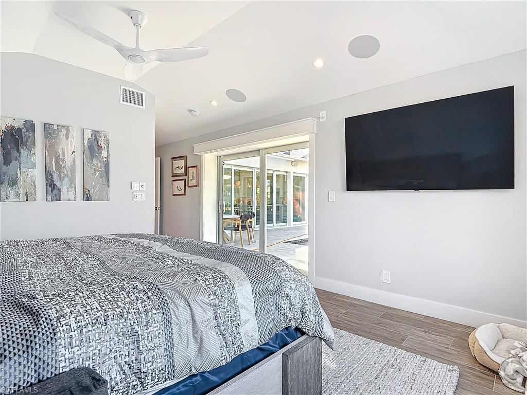 750 Periwinkle WAY photo 44
