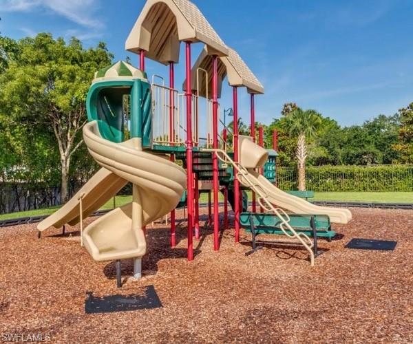 12940 Positano CIR 204 photo 30