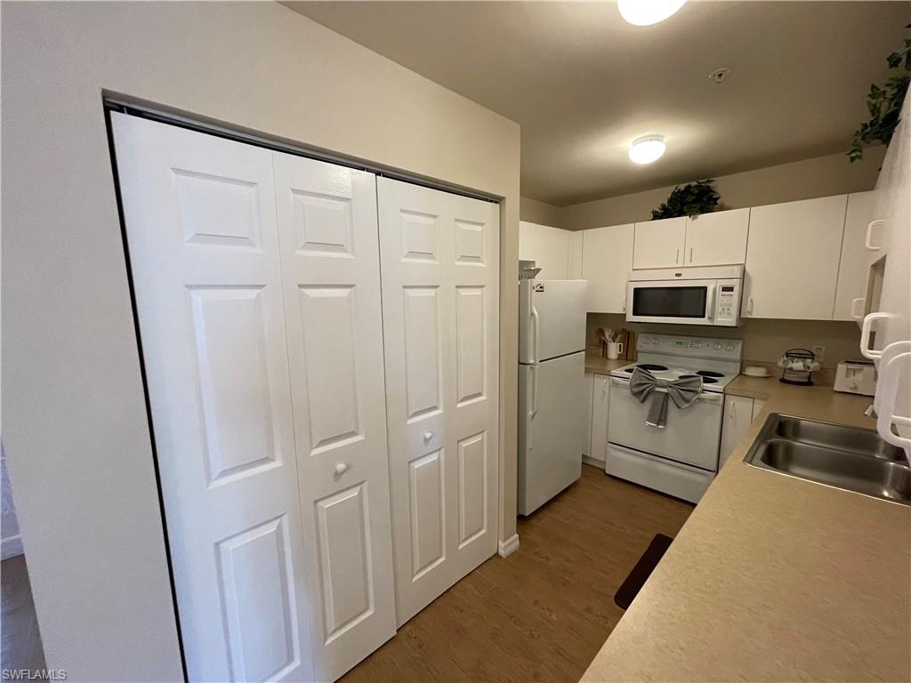519 Roma CT 2103 photo 10