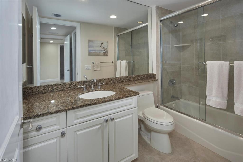 23850 Via Italia CIR 2004 photo 14
