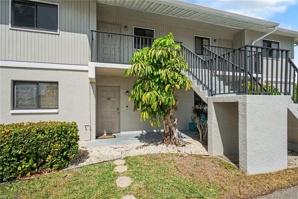 423 Cape Coral PKWY W 203 (207)