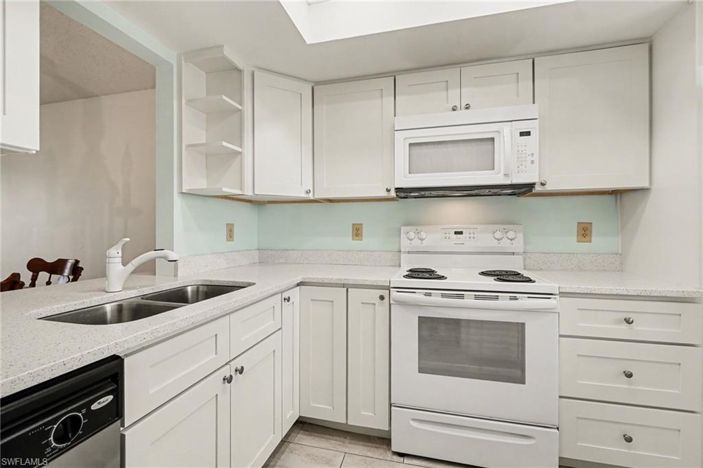 423 Cape Coral PKWY W 203 (207) photo 6