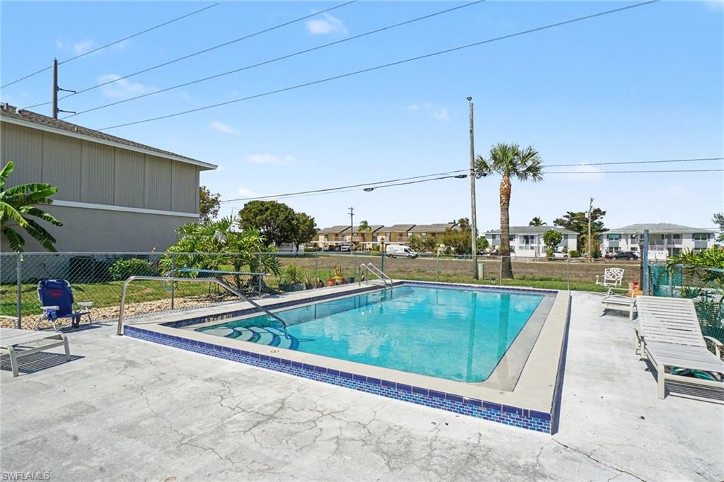 423 Cape Coral PKWY W 203 (207) photo 22