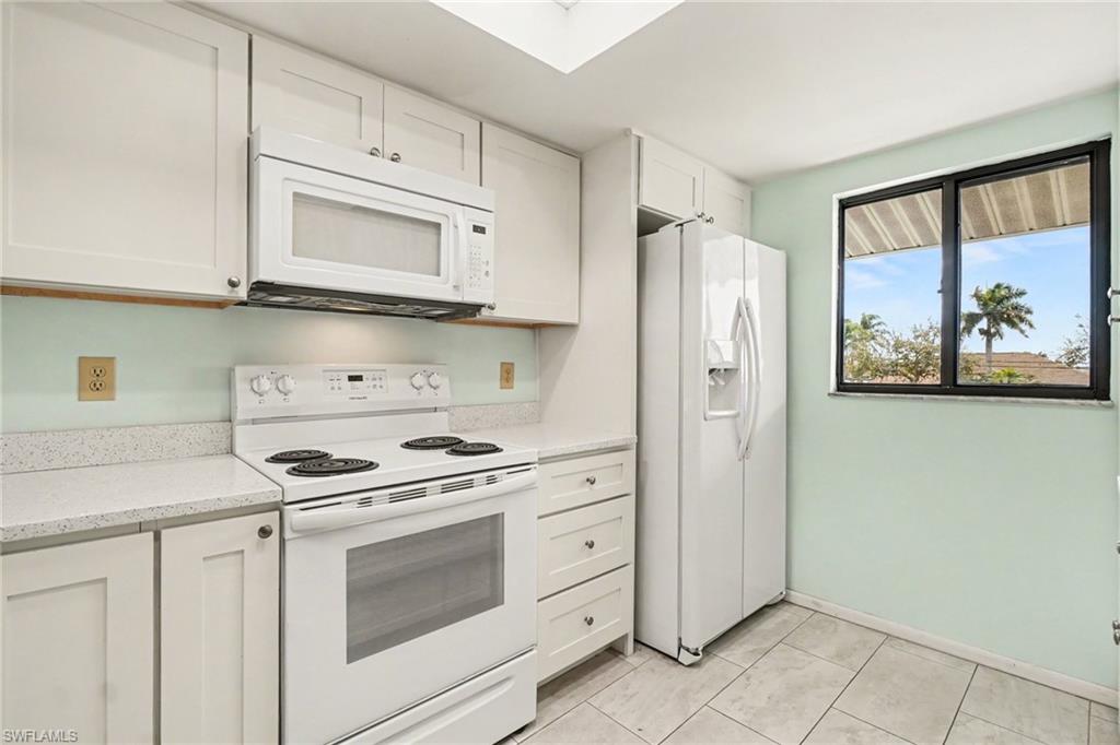 423 Cape Coral PKWY W 203 (207)