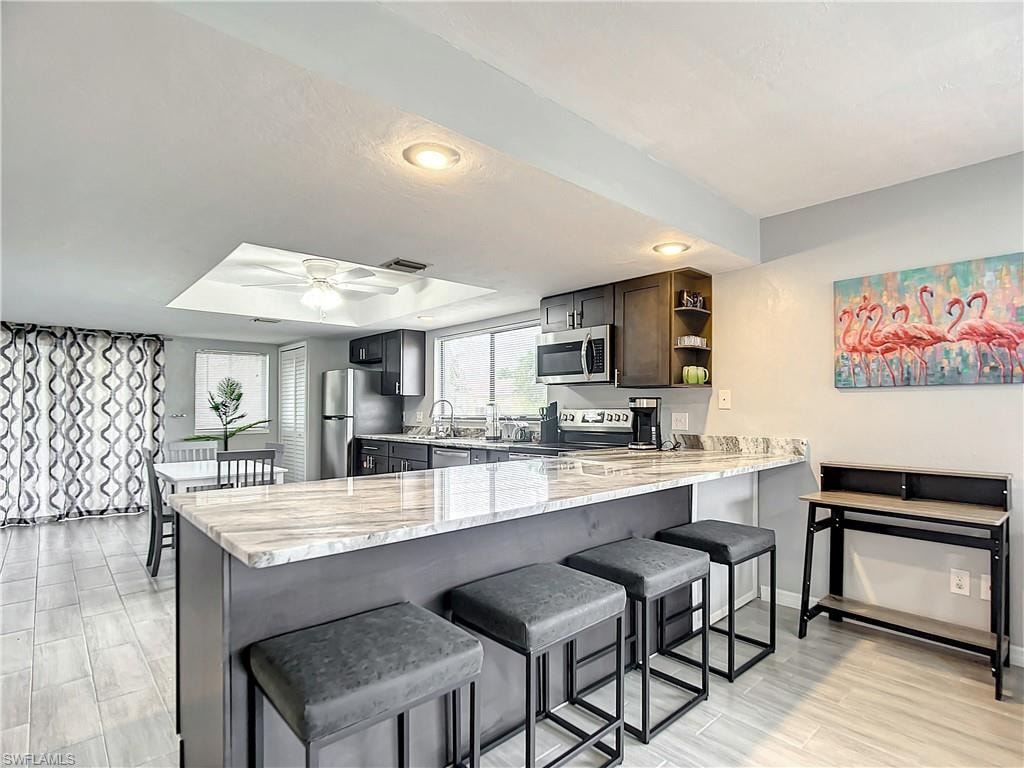 4928/5000 SW 16th PL
