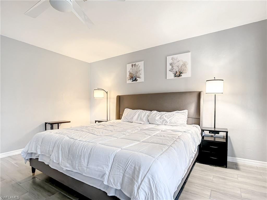 4928/5000 SW 16th PL photo 24