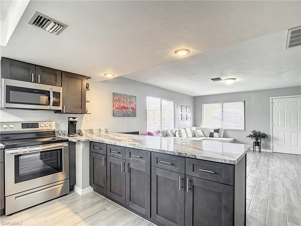 4928/5000 SW 16th PL photo 8