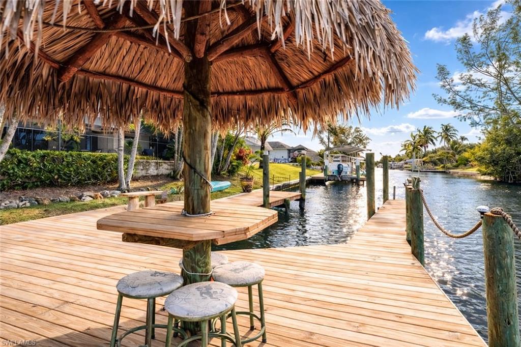 Private tiki hut