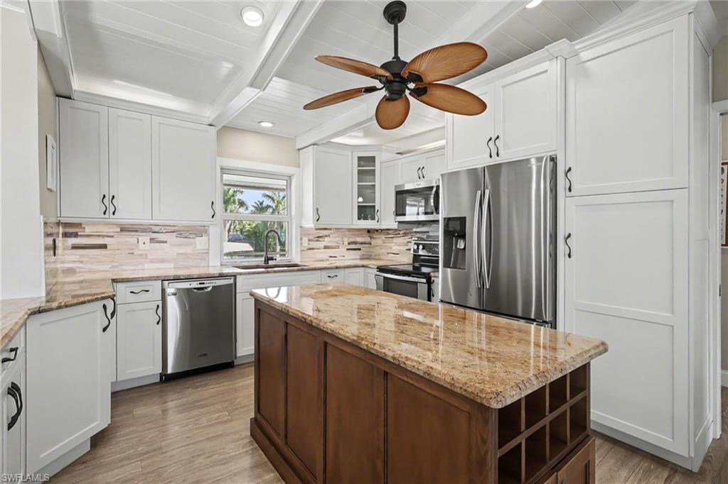 Island Kitchen!