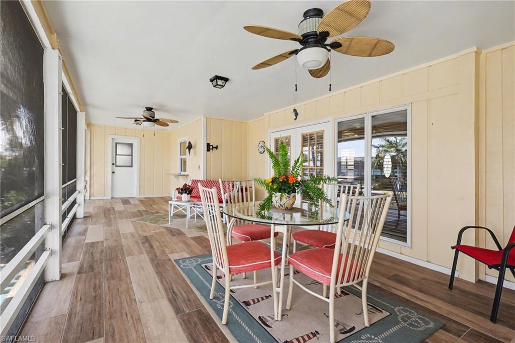 Lengthy Screened Lanai!