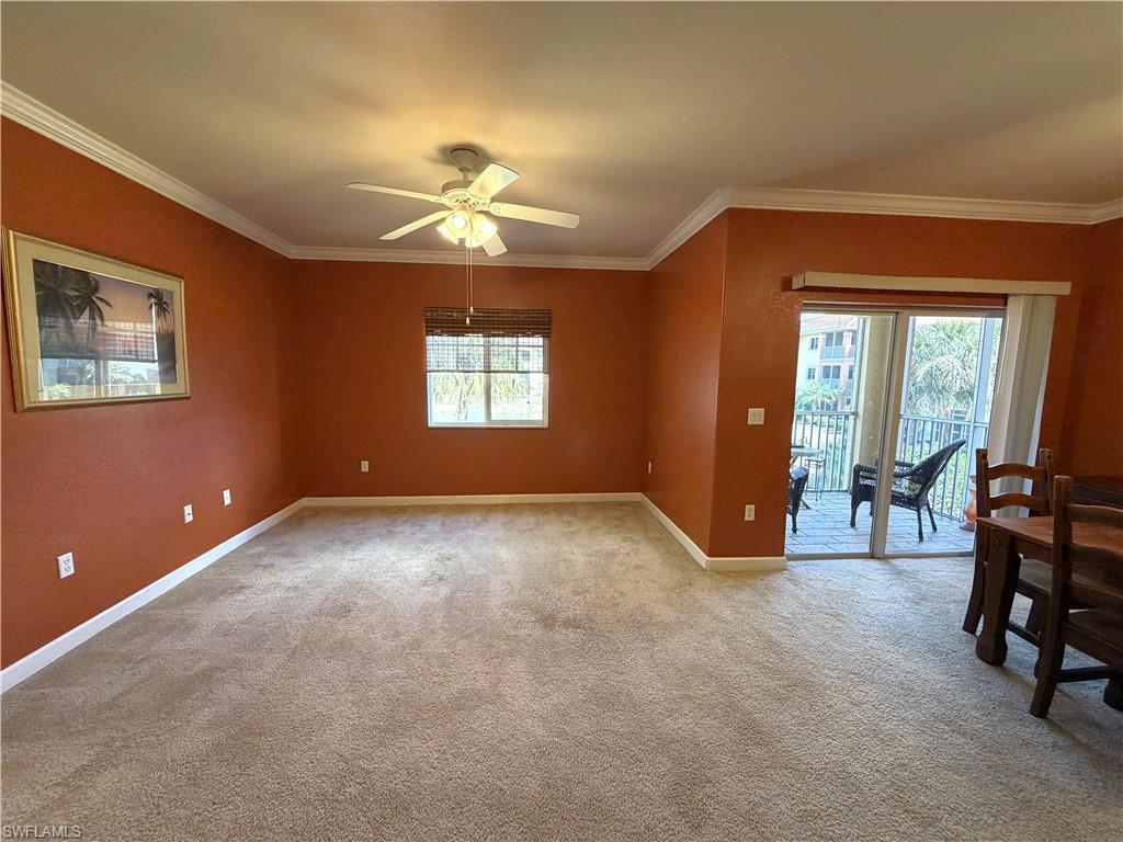 Spacious, carpet, and crown molding