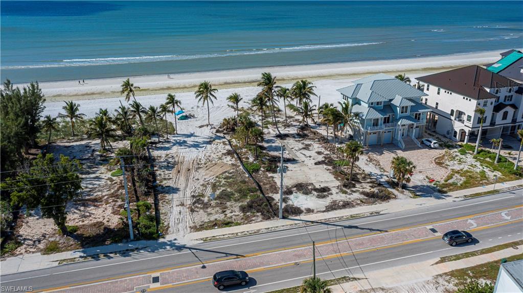 Bird's eye view of unending shoreline