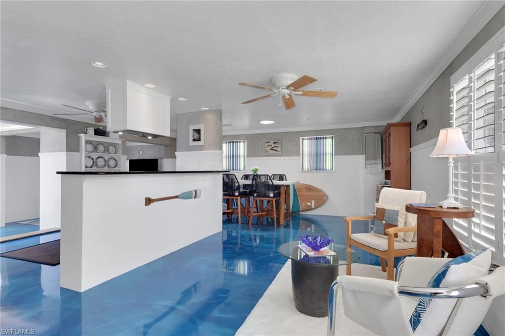 1293 Rainbow CT photo 6