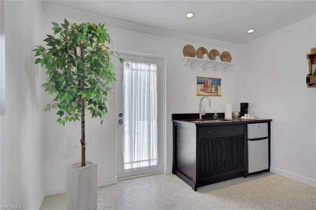 1290 Venetian WAY photo 15