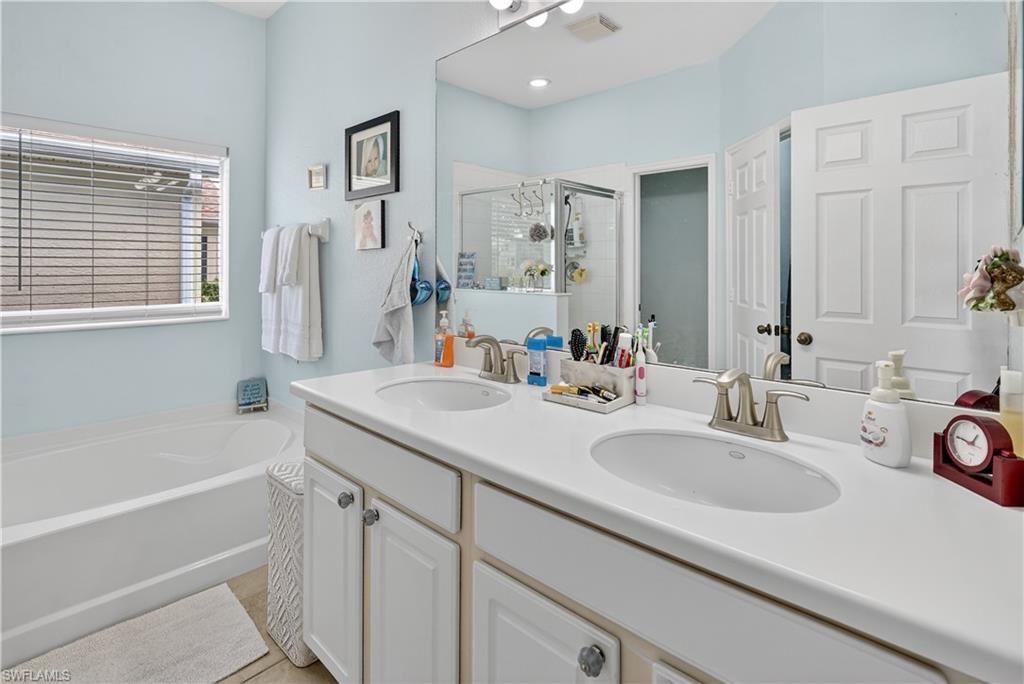 9689 Pineapple Preserve CT photo 22