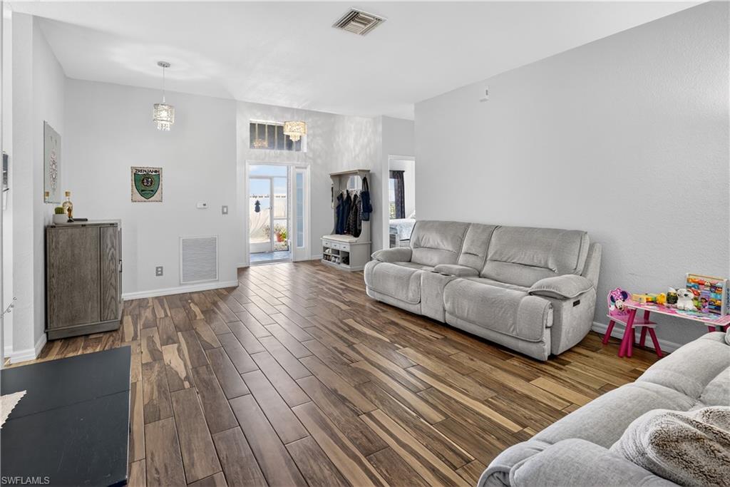 9689 Pineapple Preserve CT photo 7