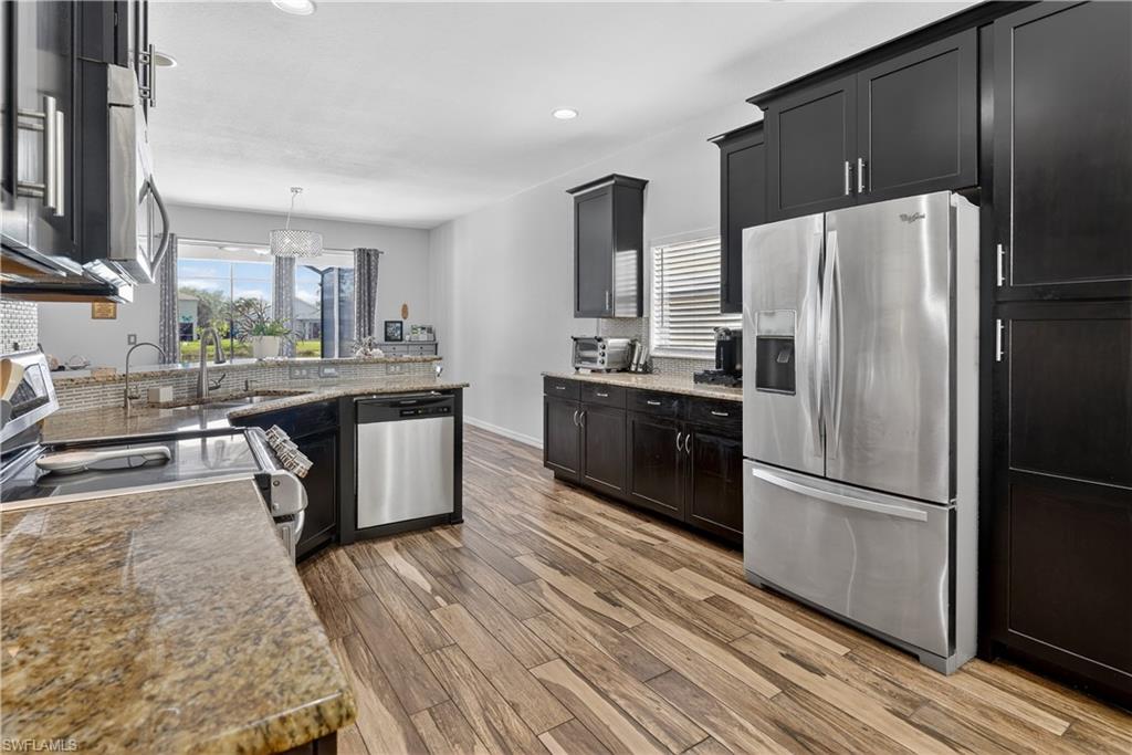 9689 Pineapple Preserve CT