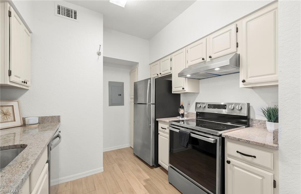 23500 Walden Center DR 206 photo 12