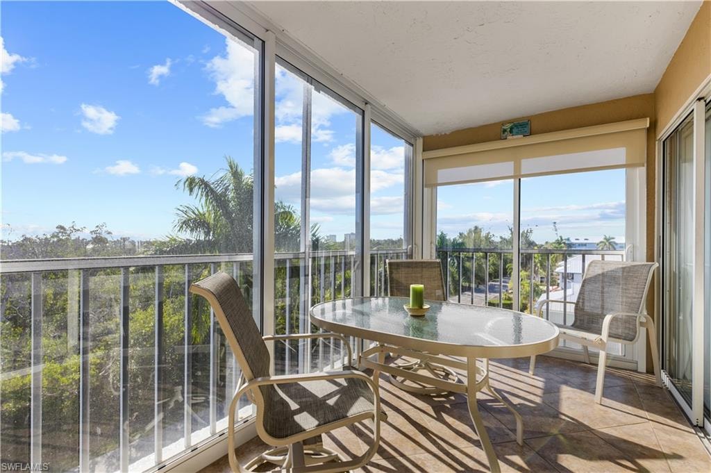 345 Mango ST 406 photo 37