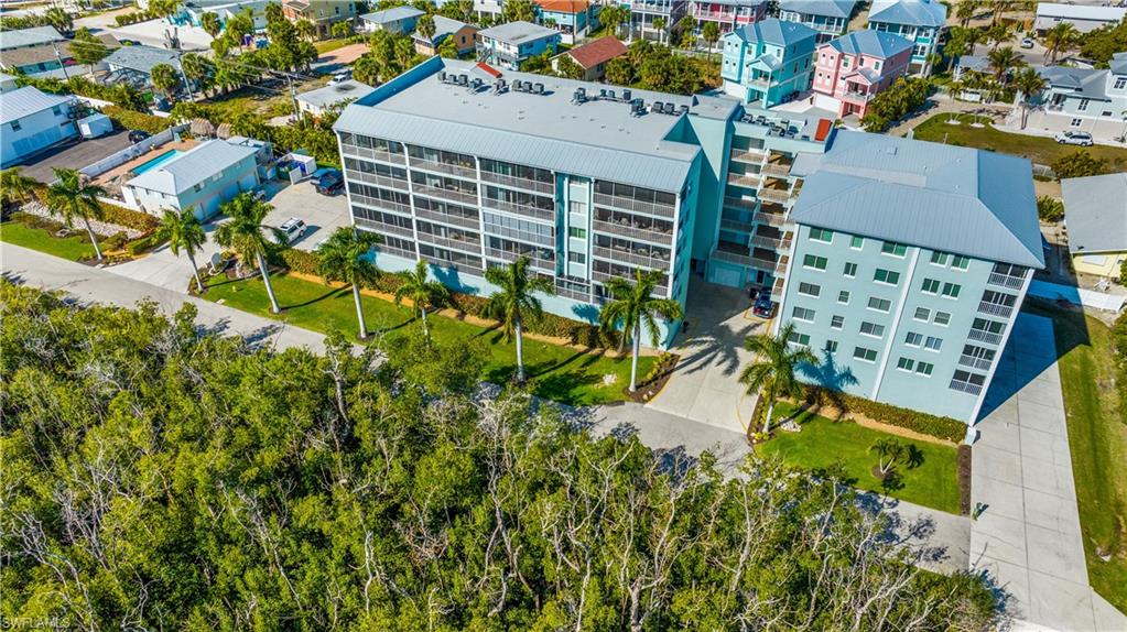 345 Mango ST 406