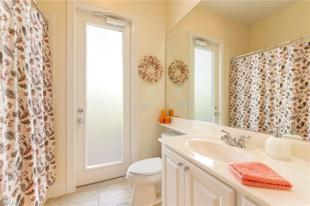 28100 Cetation Way Bonita Springs fL 34135 - Bathroom 3 also used as pool bath