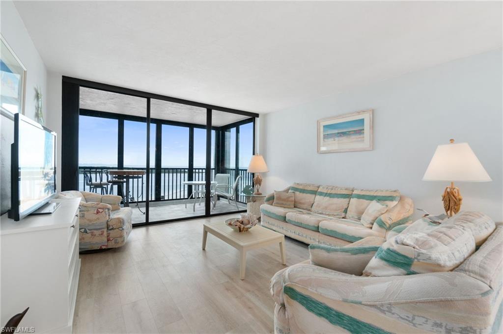 8400 Estero BLVD 805 photo 10