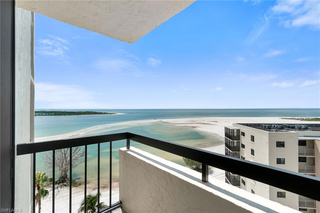 8400 Estero BLVD 805 photo 19